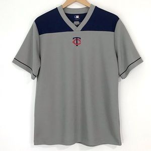 Minnesota Twins Baseball Shirt Mens Size M Gray Navy Short Sleeve V-Neck TC Logo